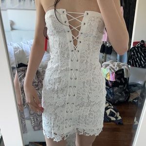 white lace up dress